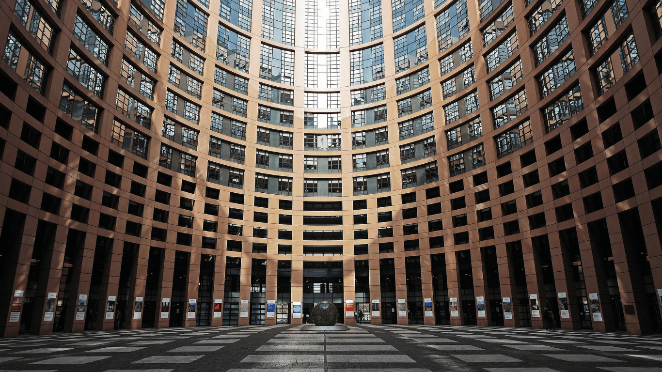 Front des Europaparlaments in Brüssel